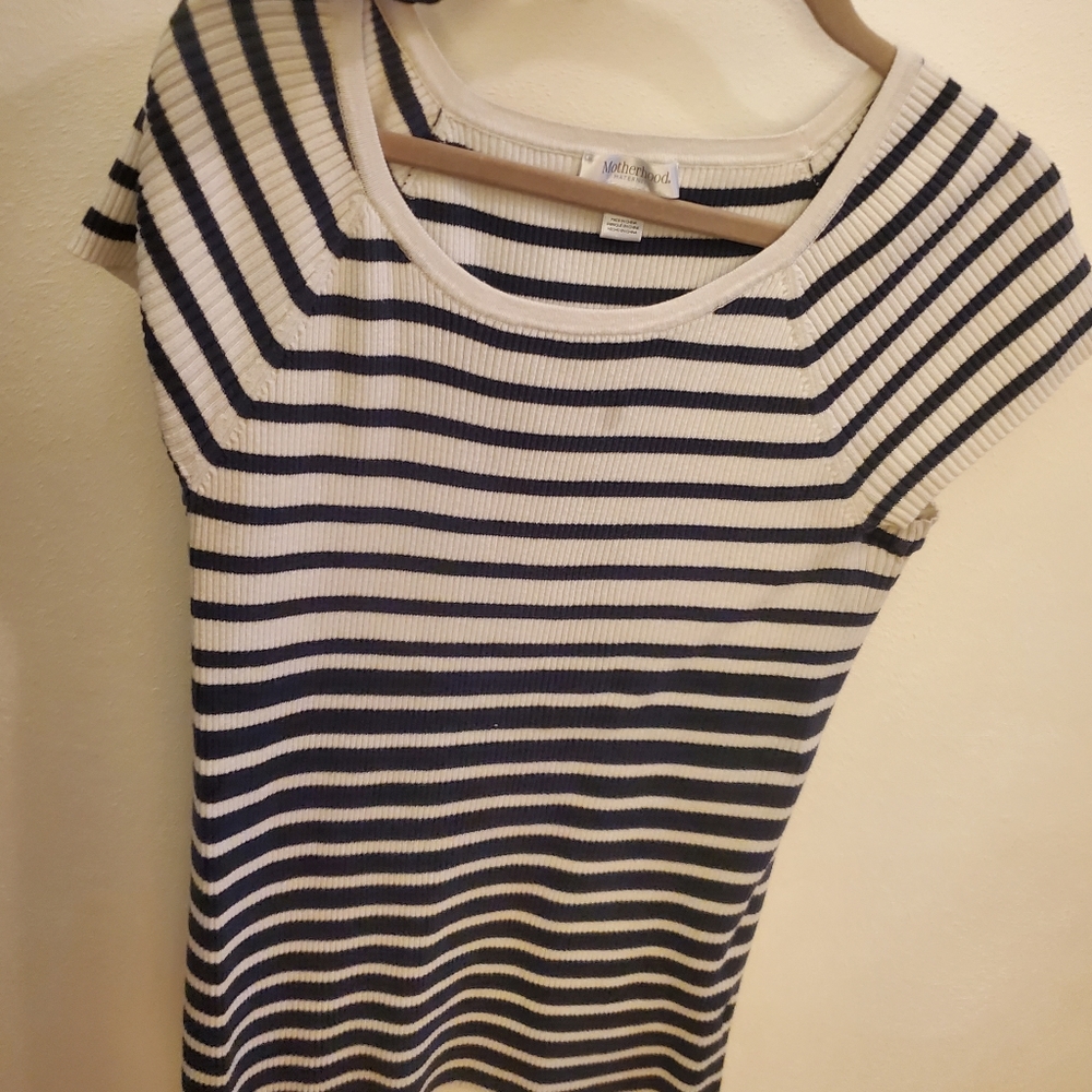 Motherhood maternity top size XL. Blue and white stripe top- great for work!
